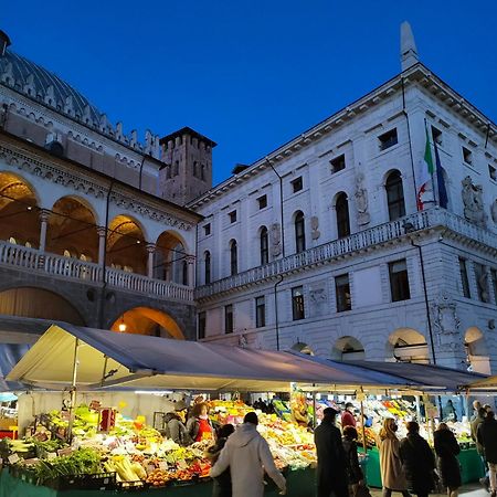 Апартаменты Officine Cavour Piazza Cavour Падуя Экстерьер фото
